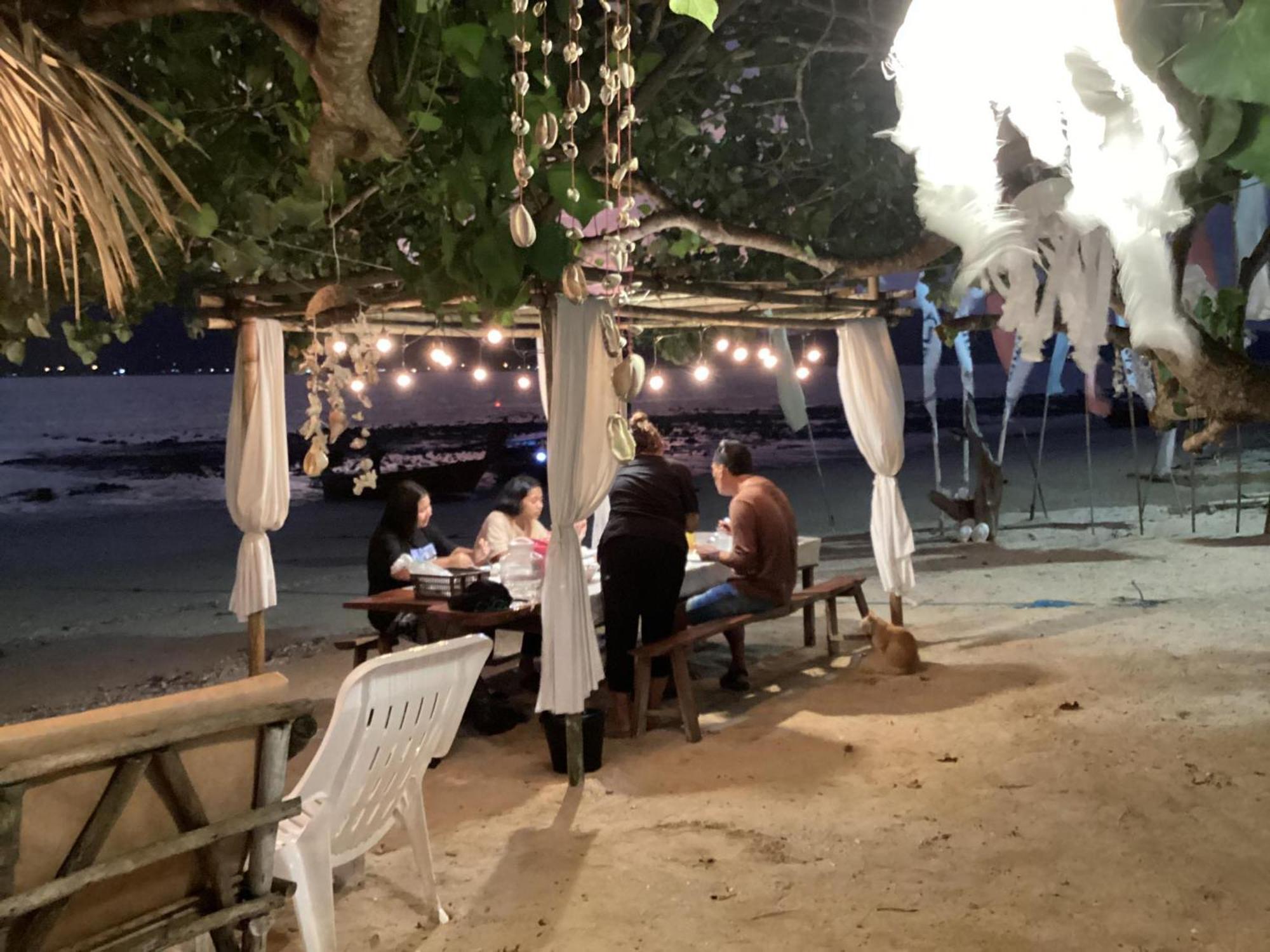 Malee Homestay Ko Por Exterior photo