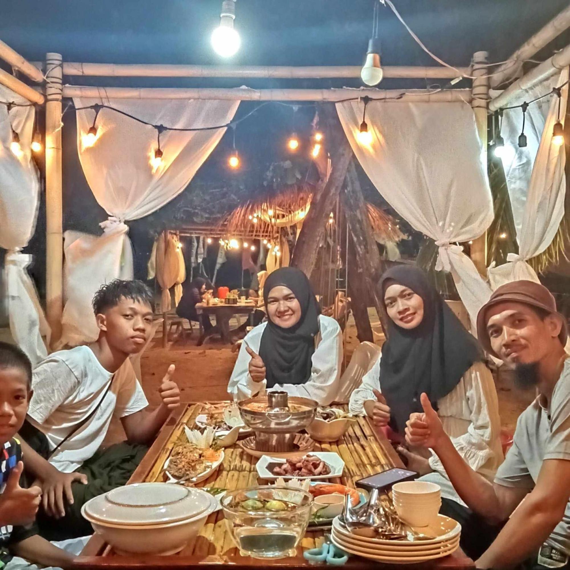 Malee Homestay Ko Por Exterior photo